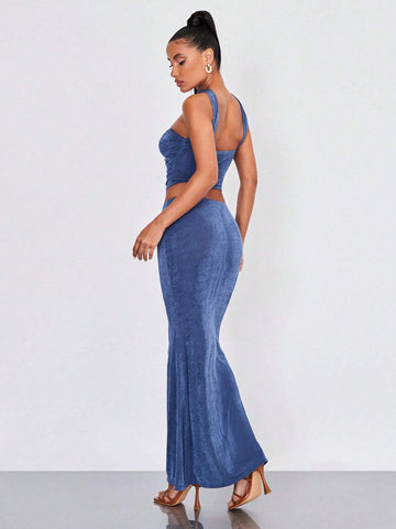 Solid Ruched Halter Top & Mermaid Hem Skirt