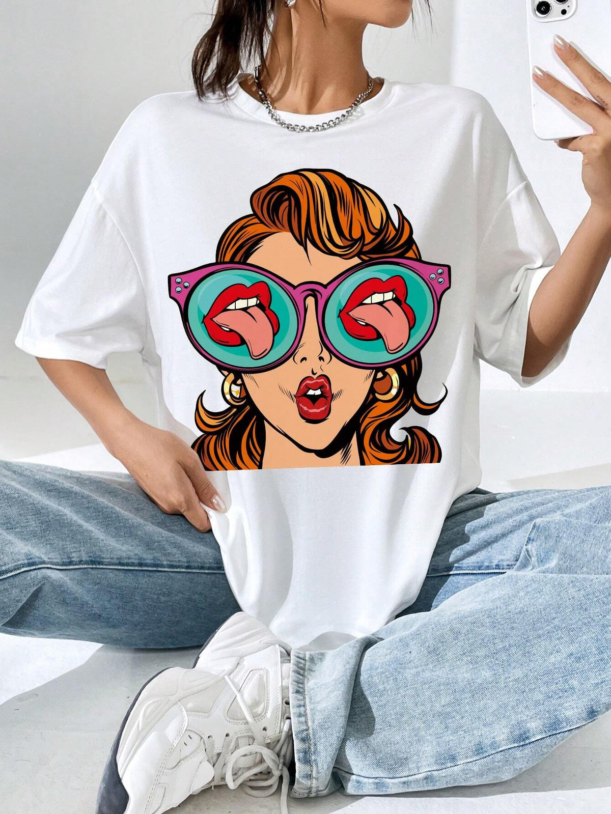 EZwear Figure Graphic Drop Shoulder Tee