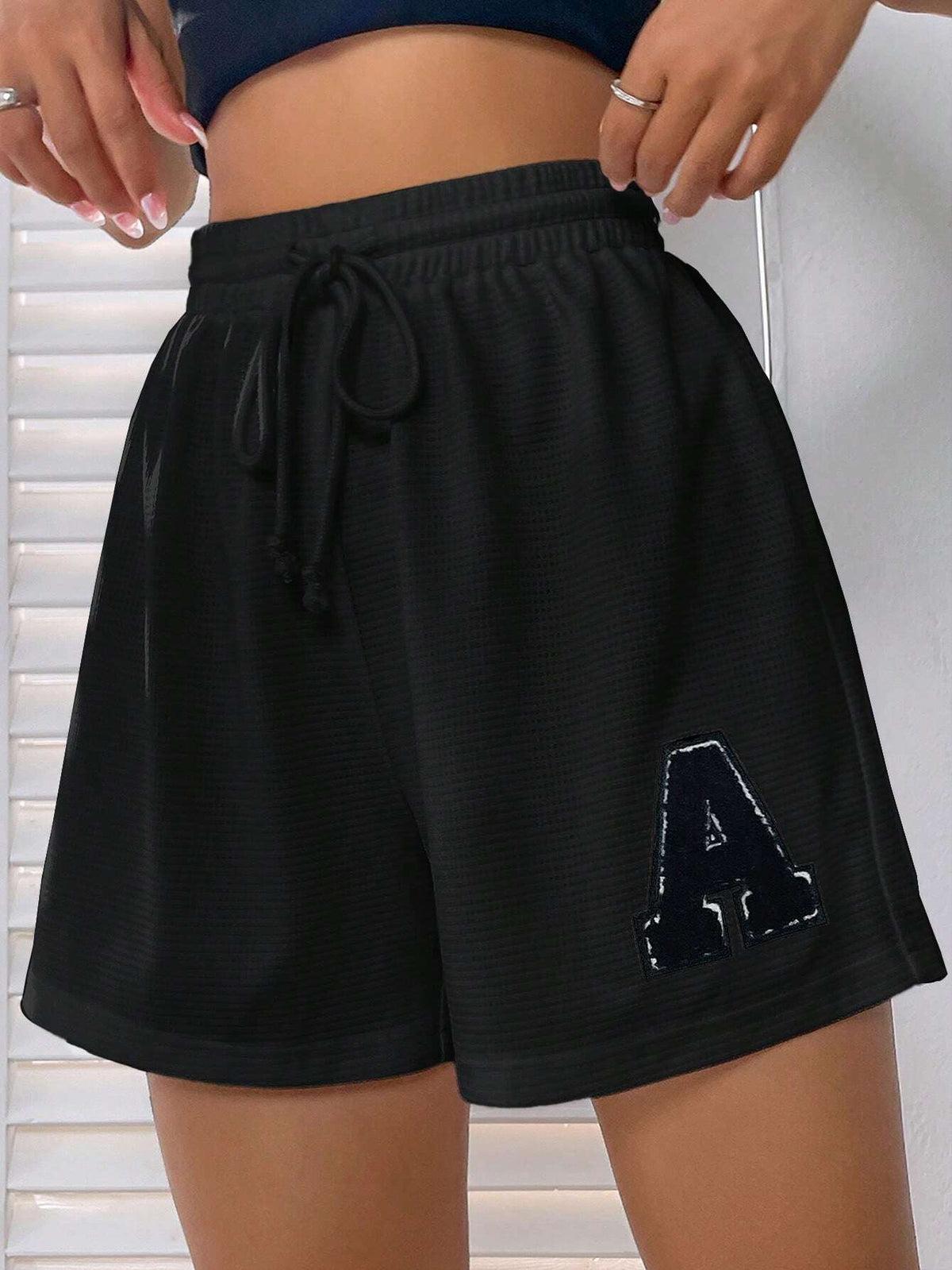 EZwear Letter Patched Drawstring Waist Shorts