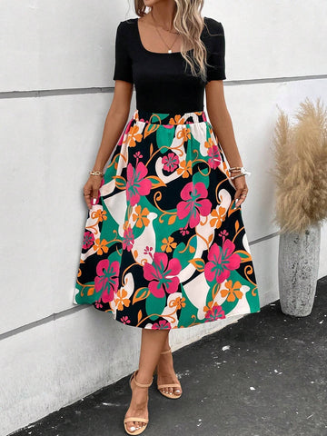 EMERY ROSE Solid Tee & Floral Print Skirt