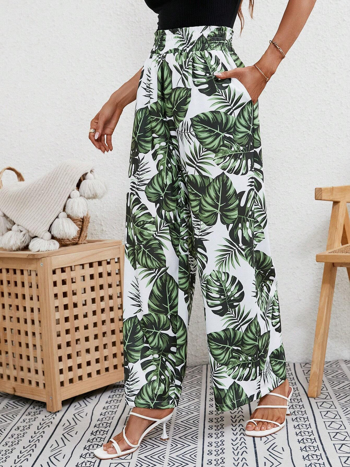Tropical Print Slant Pocket Wide Leg Pants