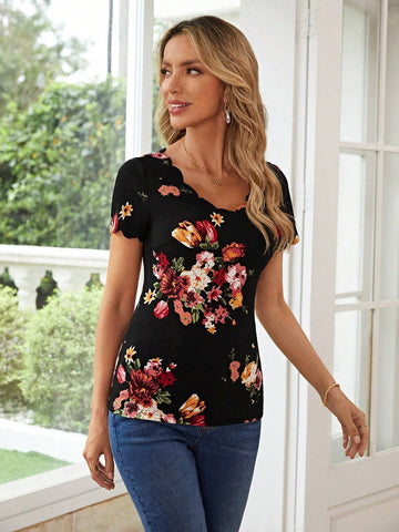EMERY ROSE Floral Print Scallop Trim Tee