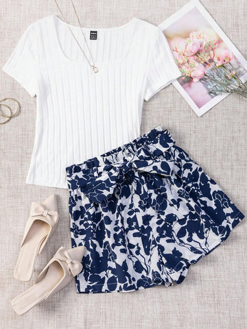Solid Ribbed Knit Tee & Floral Print Belted Shorts