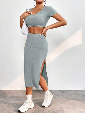 Solid Crop Tee & Split Thigh Skirt