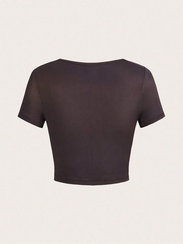 ROMWE PUNK Grunge Floral Print Notched Neckline Crop Tee