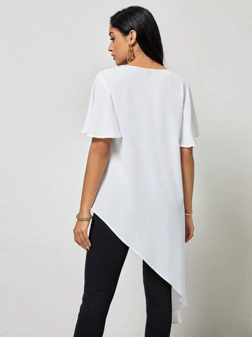 EMERY ROSE Solid Asymmetrical Hem Tee