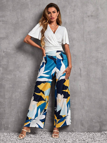 EMERY ROSE Surplice Neck Crop Tee & Floral Print Wide Leg Pants