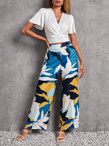 EMERY ROSE Surplice Neck Crop Tee & Floral Print Wide Leg Pants
