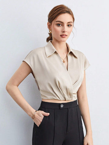 V-collar Wrap Plicated Detail Crop Top