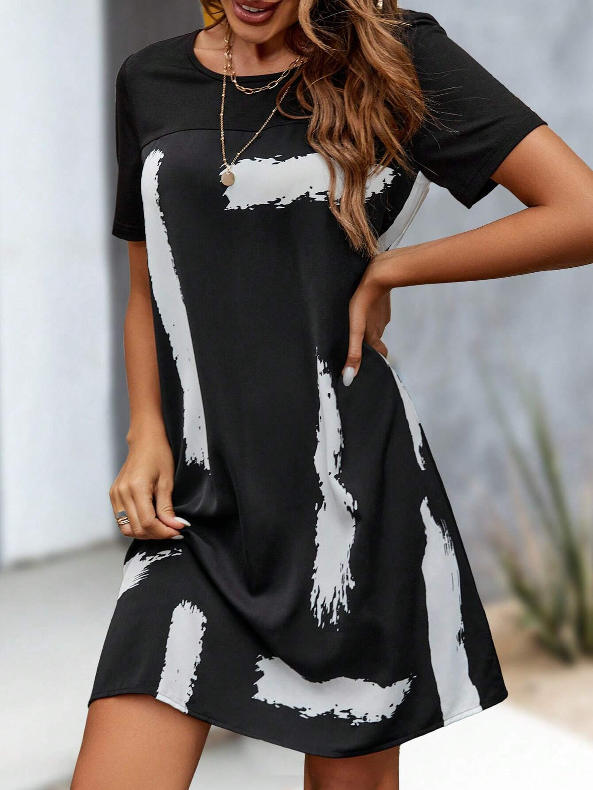 EMERY ROSE Brush Print Round Neck Dress