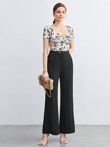 BIZwear Floral Print Sweetheart Neckline Twist Front Tee