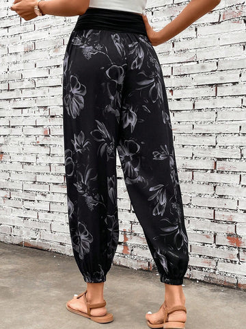 EMERY ROSE Floral Print Carrot Pants