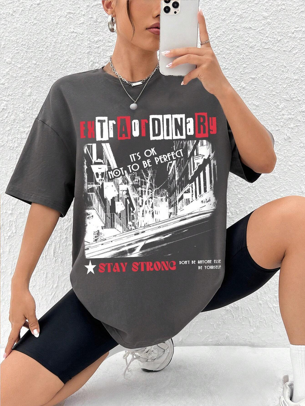 EZwear Street View & Slogan Graphic Drop Shoulder Oversized Tee