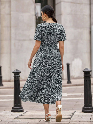 Ditsy Floral Print V Neck Dress