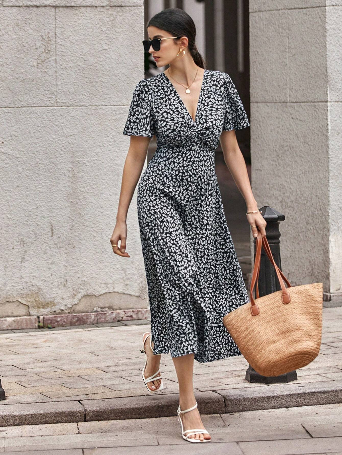 Ditsy Floral Print V Neck Dress