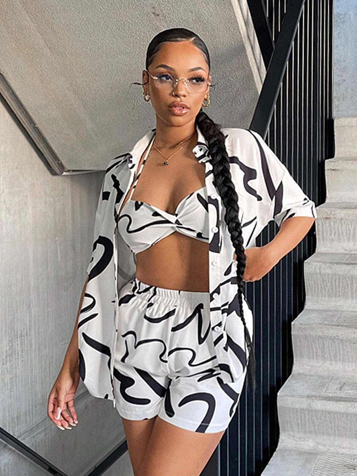 Graphic Print Cami Top & Shorts & Drop Shoulder Blouse