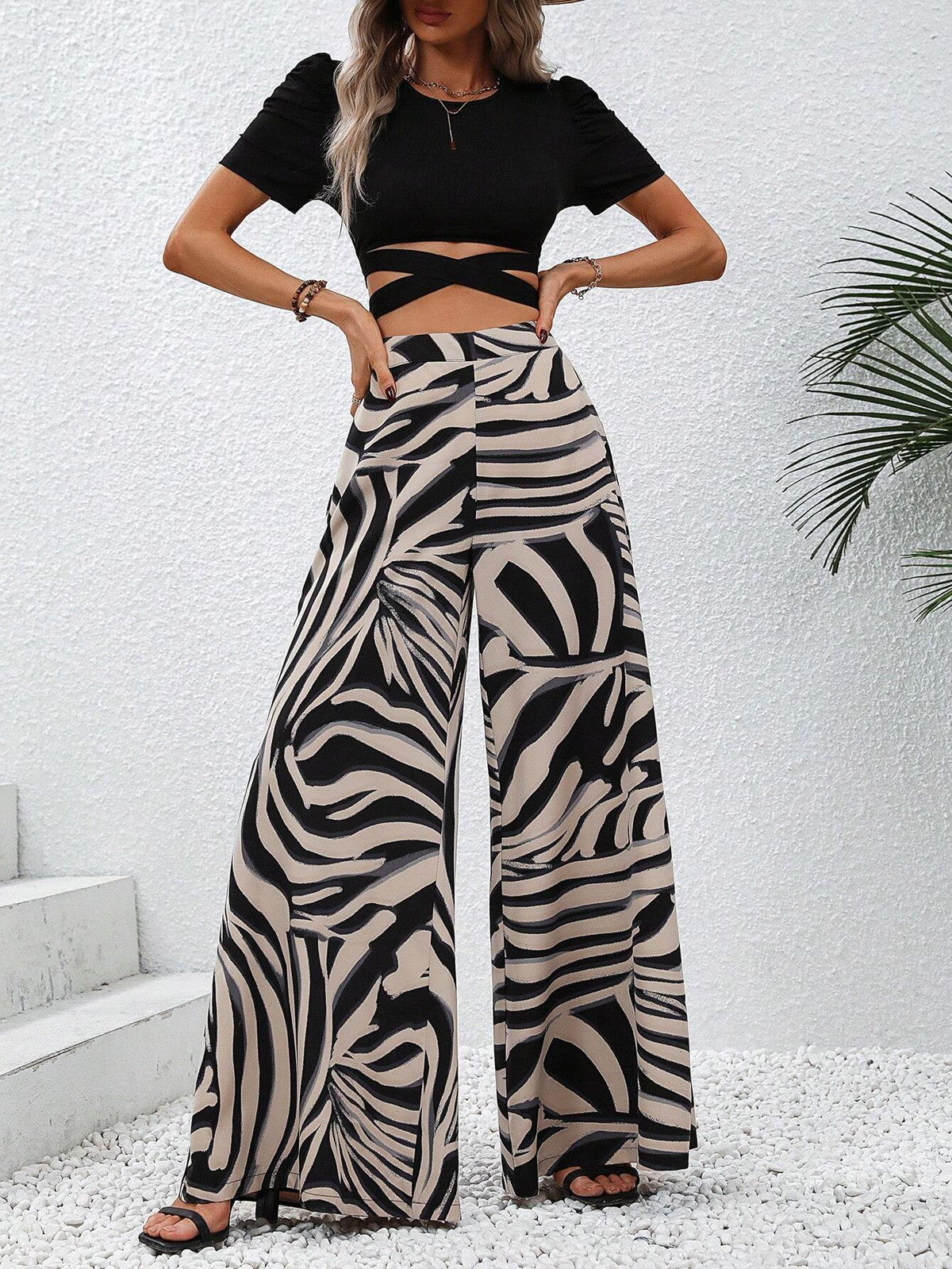 Crisscross Tie Back Crop Tee & Graphic Print Wide Leg Pants