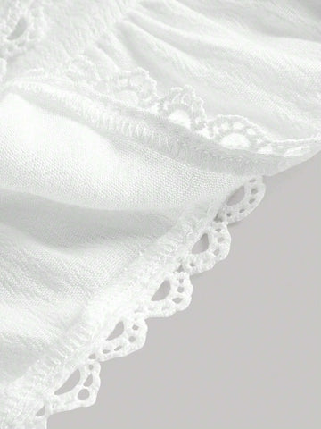 MOD Paperbag Waist Lace Trim Ruffle Hem Shorts