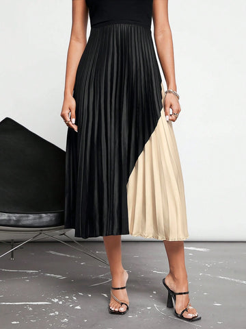 BIZwear Two Tone Pleated Skirt