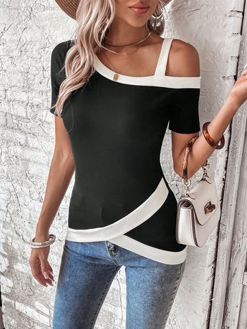 EMERY ROSE Contrast Trim Asymmetrical Neck Tee