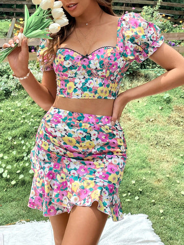 Allover Floral Print Sweetheart Neck Puff Sleeve Crop Top & Ruffle Hem Skirt