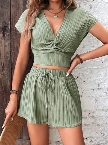 EMERY ROSE Twist Front Crop Blouse & Tie Front Shorts