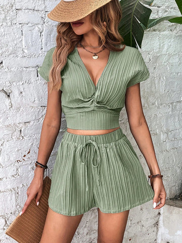 EMERY ROSE Twist Front Crop Blouse & Tie Front Shorts