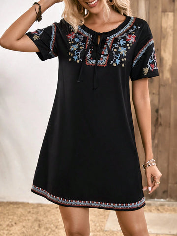 EMERY ROSE Floral Embroidery Tie Neck Tunic Dress