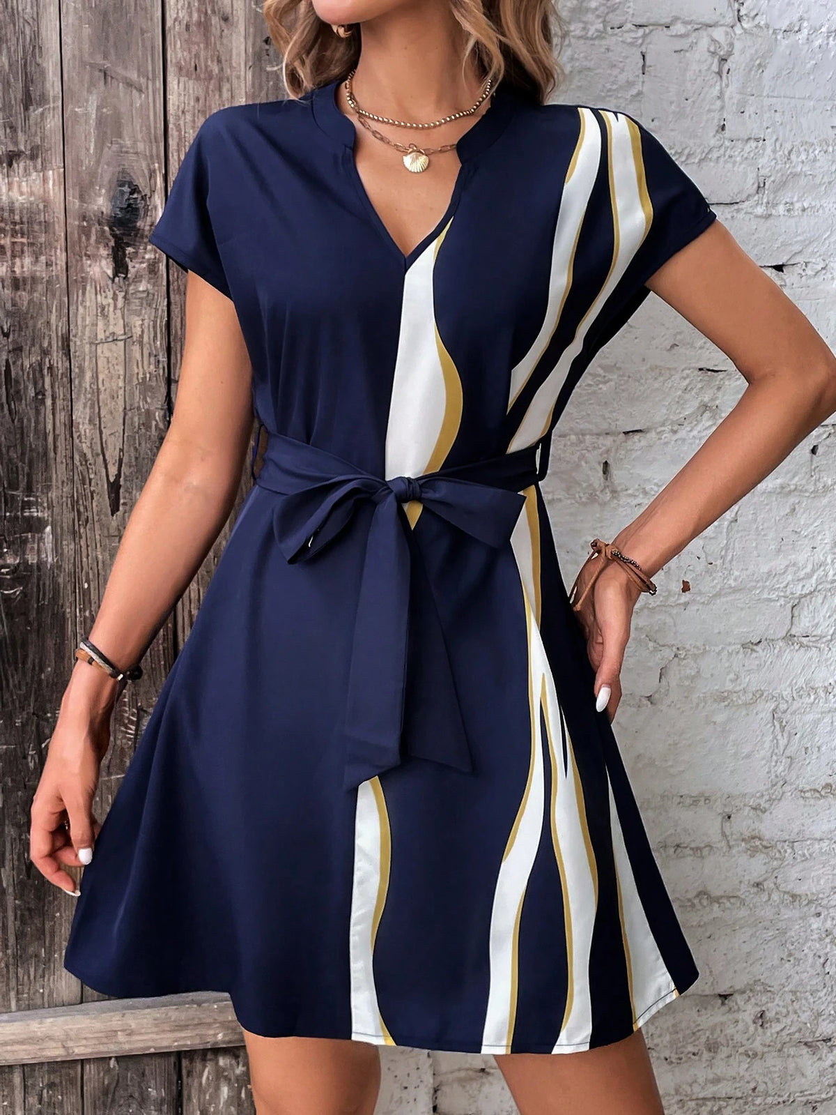 EMERY ROSE Colorblock Notched Neck Belted Dress
