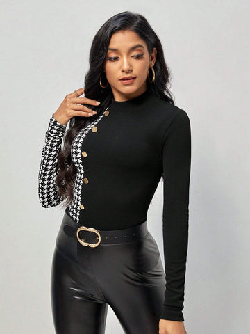 Houndstooth Print Button Detail Tee