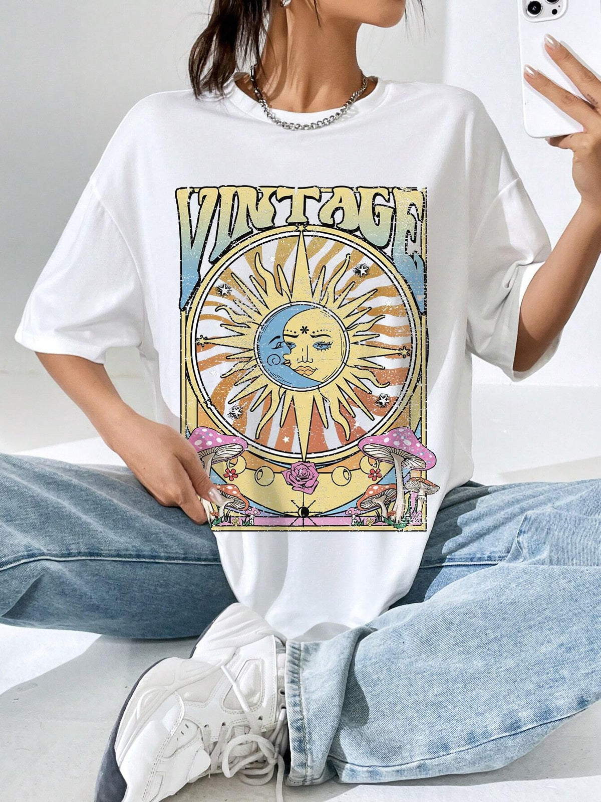 EZwear Sun & Letter Graphic Drop Shoulder Tee