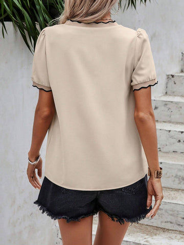 Scallop Trim Puff Sleeve Blouse