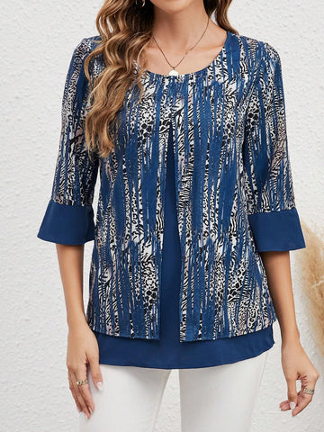 Graphic Print Flare Sleeve Blouse