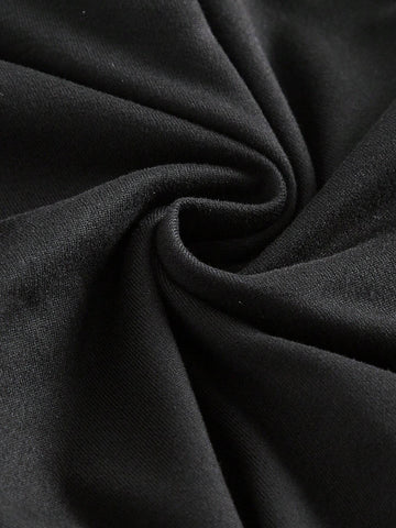 Letter Graphic Contrast Piping Crop Tee