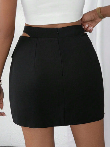 Solid Cut Out Waist Double Button Skirt