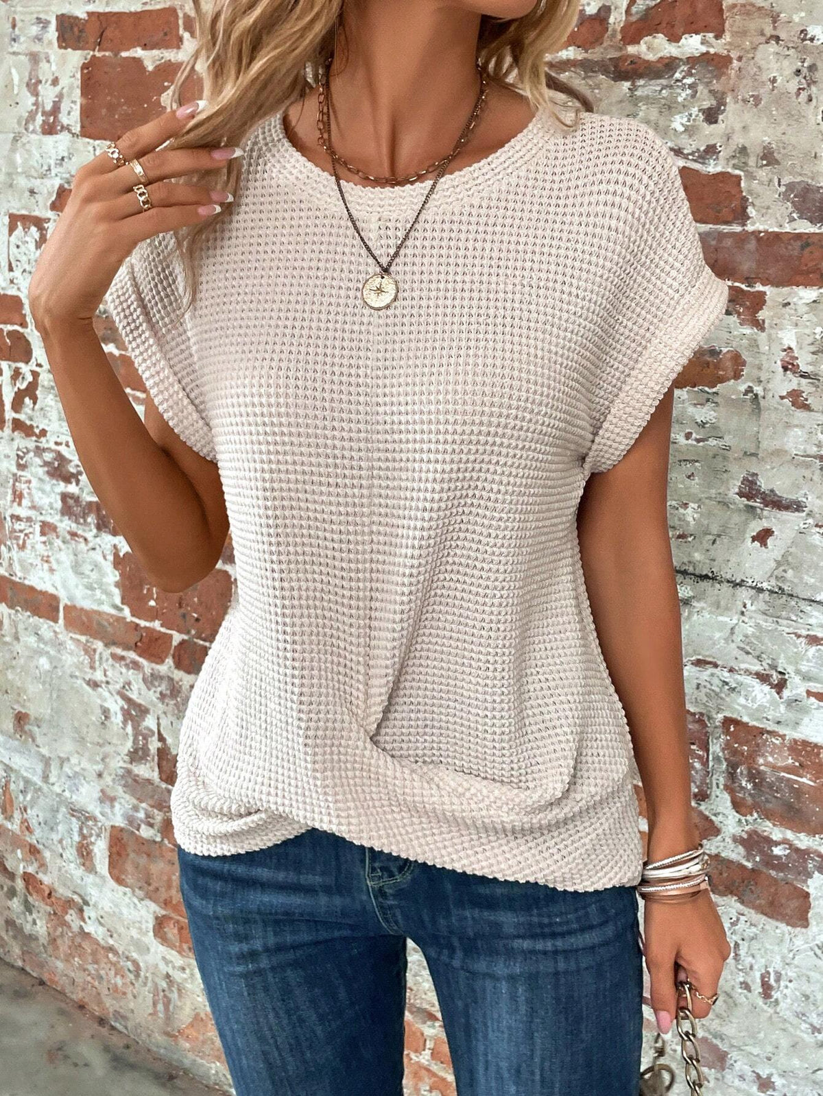Solid Batwing Sleeve Twist Hem Tee