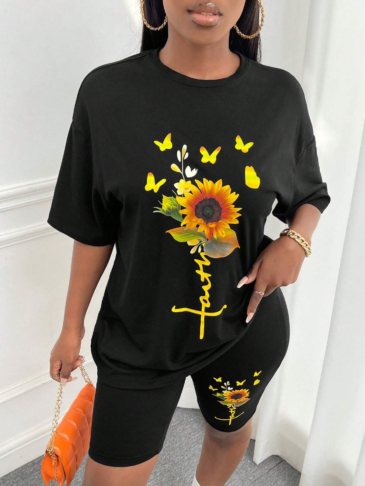 Butterfly & Floral Print Drop Shoulder Tee & Biker Shorts