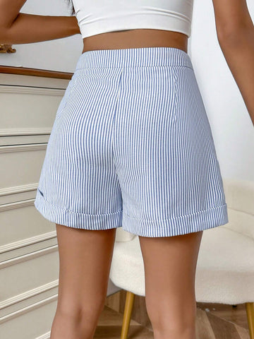 Striped Print Pocket Patched Shorts