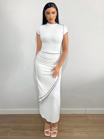 Top-stitching Tee & Skirt