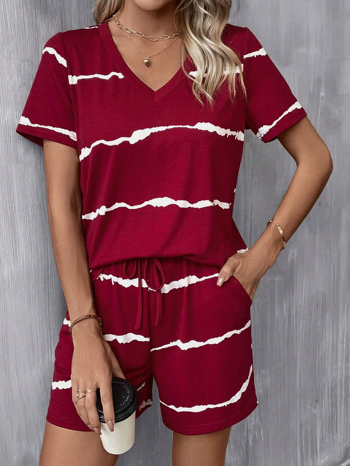 Tie Dye Print Tee & Drawstring Waist Shorts