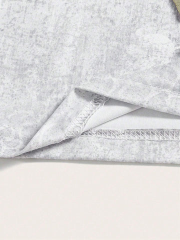 Letter Graphic Contrast Star Patched Crop Tee