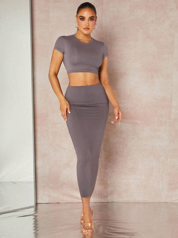 Solid Crop Tee & Pencil Skirt