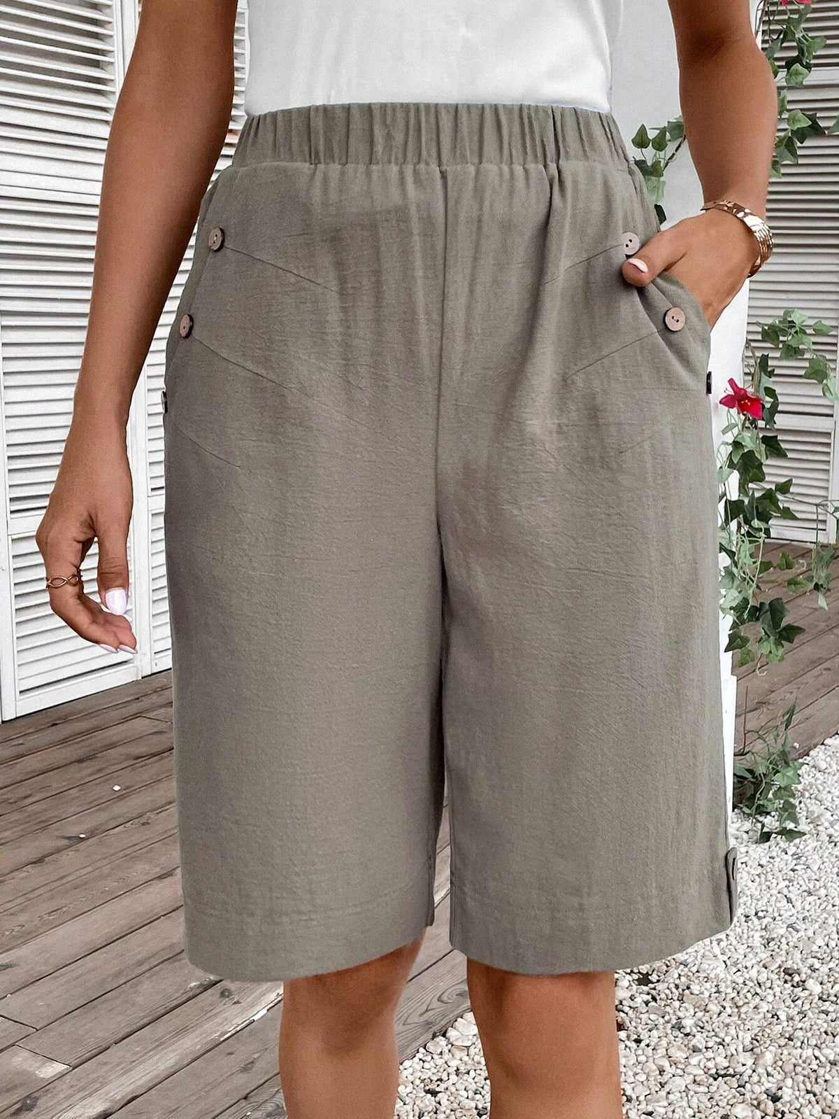 Slant Pocket Button Detail Shorts