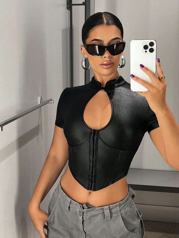 Hook And Eye Cut Out Front PU Leather Crop Tee