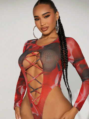 Allover Print Crisscross Front Bodysuit & Split Thigh Skirt