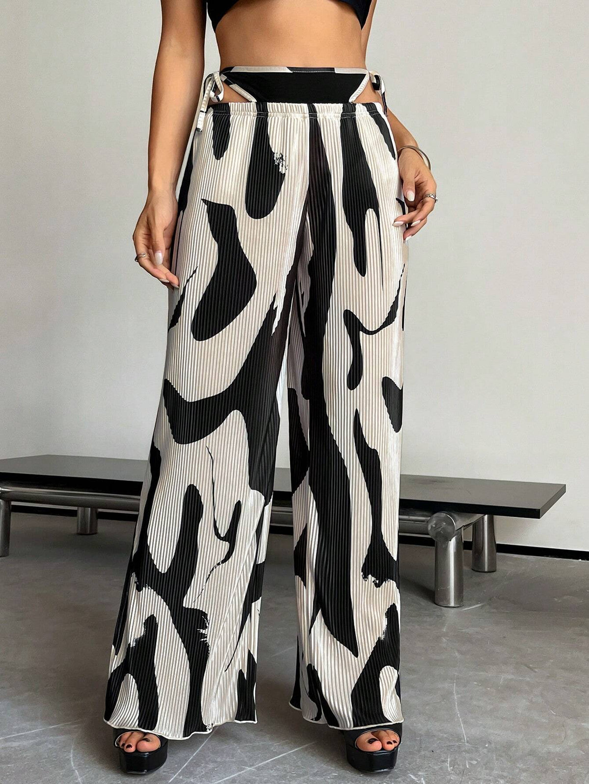 ICON Allover Print Cut Out Waist Straight Leg Pants