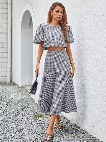 Gingham Print Puff Sleeve Crop Blouse & Mermaid Hem Skirt