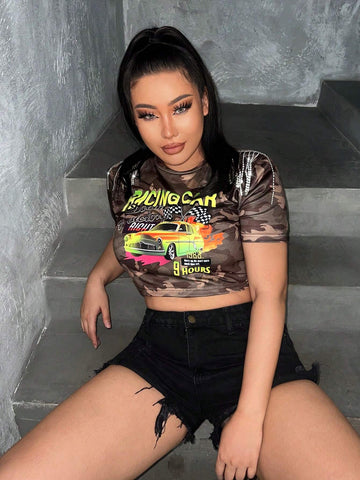 Letter Graphic Crop Tee