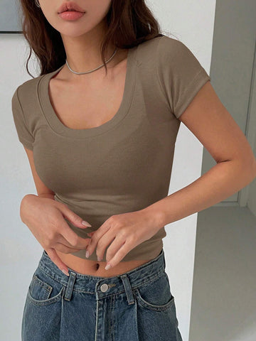 Scoop Neck Crop Tee