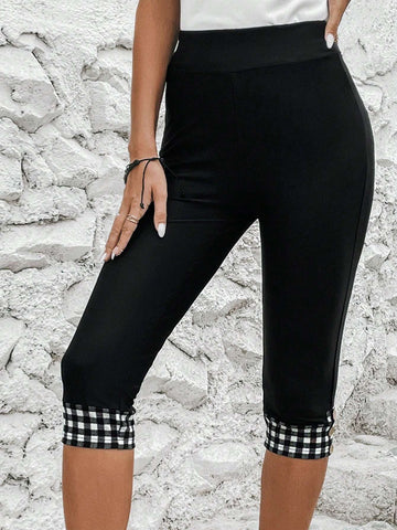 Gingham Print Button Detail Capri Leggings